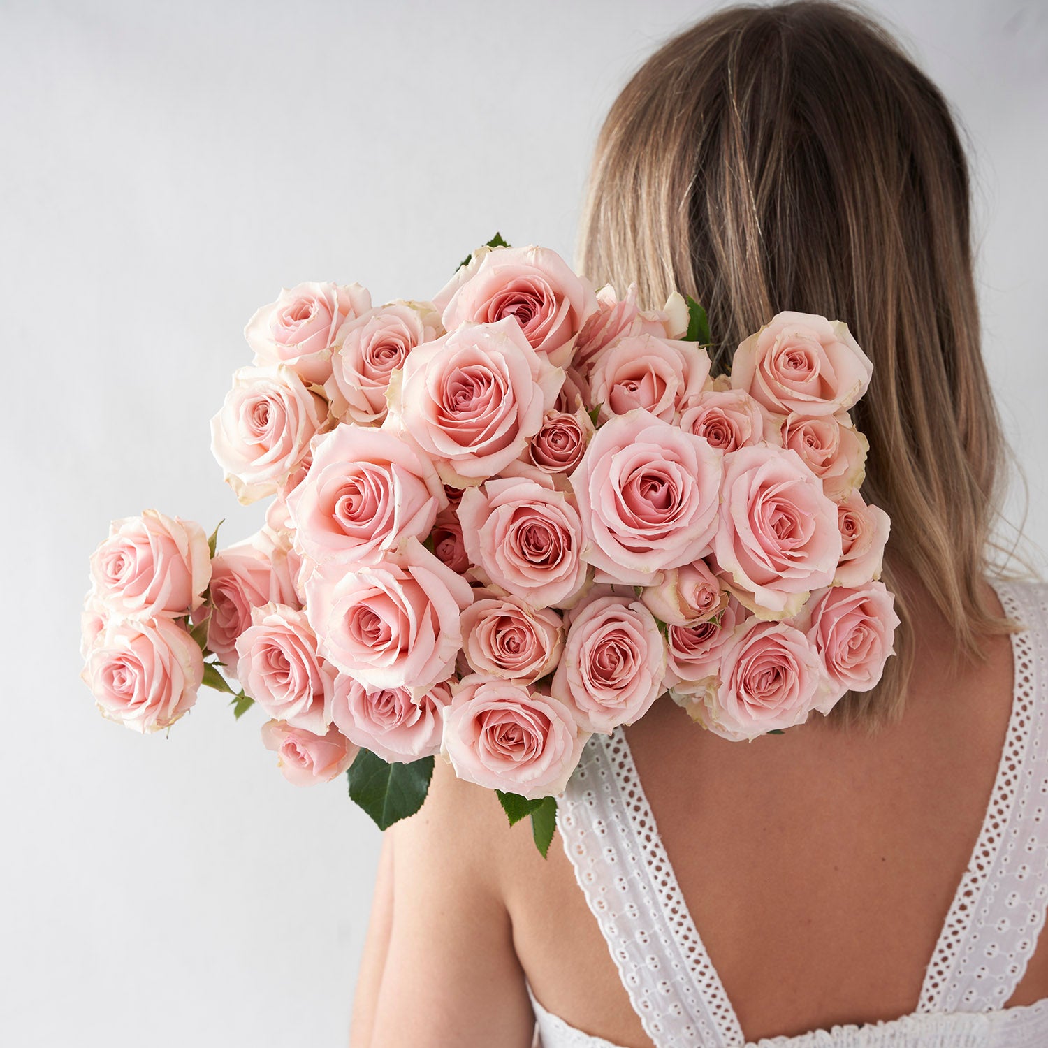 Roses branchues rose pâle